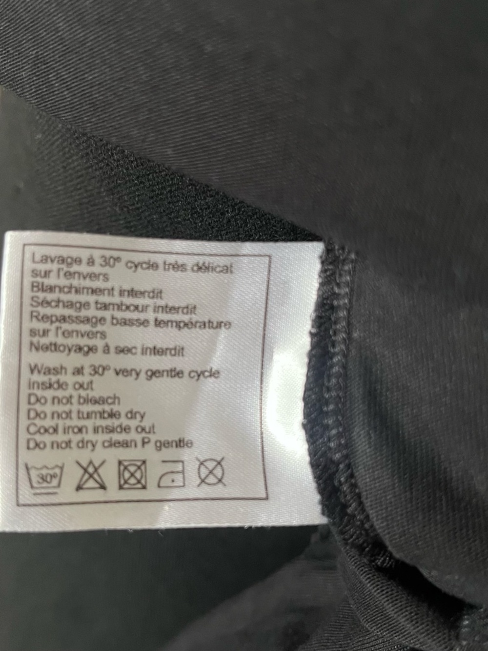 Authentic Chanel Logo Tee - Picture 6 of 8